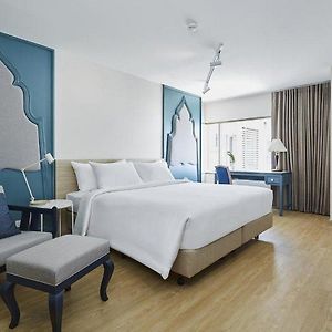 56 Surawong Hotel